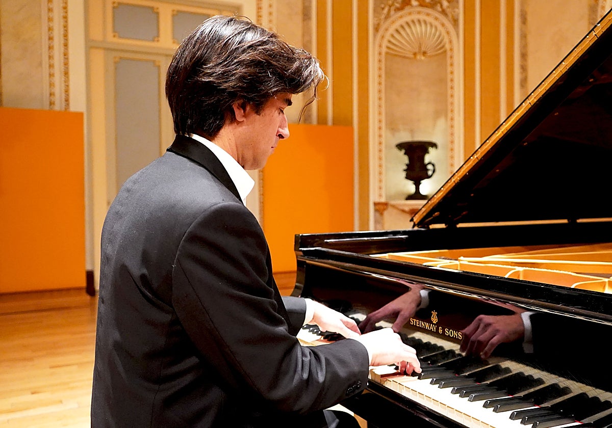 20.000 euros y cinco conciertos: los mejores pianistas jóvenes del
